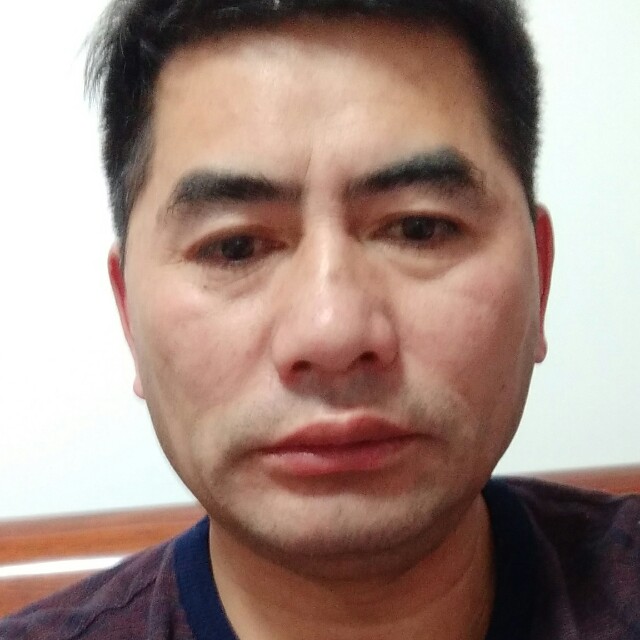 忧郁短靴的照片