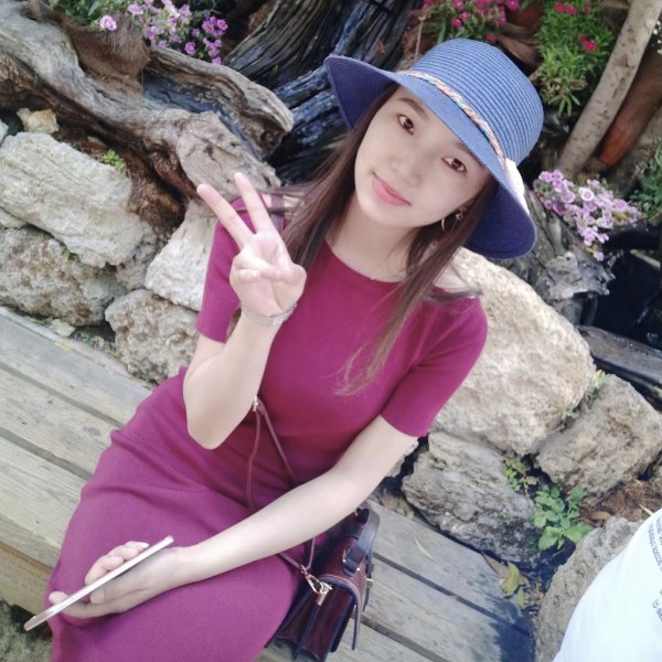 绝恋秀丽的照片