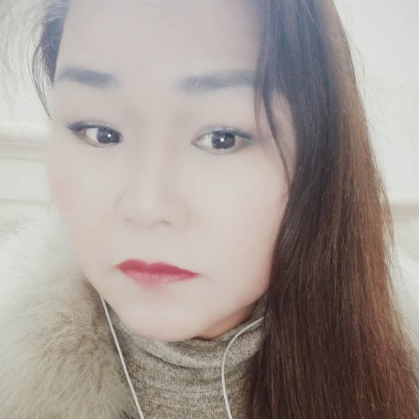 忧伤的眼睛的照片