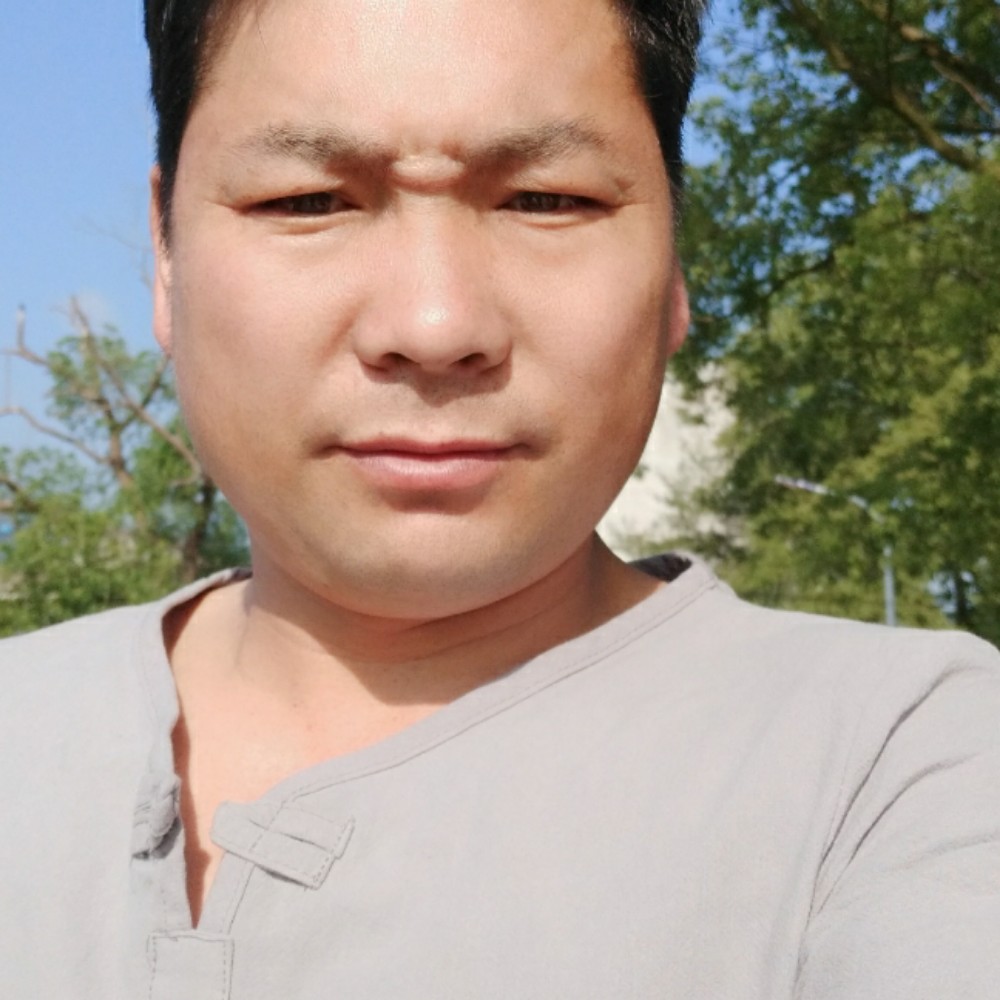 路灯回首孝顺的照片