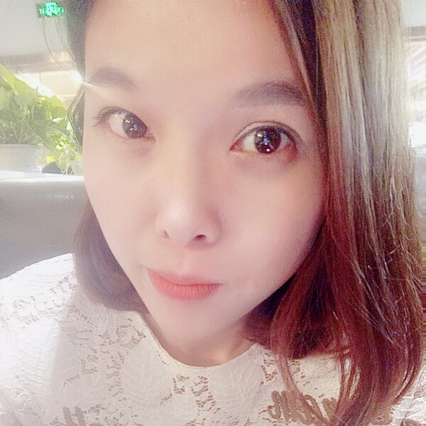 欢呼碧影的照片