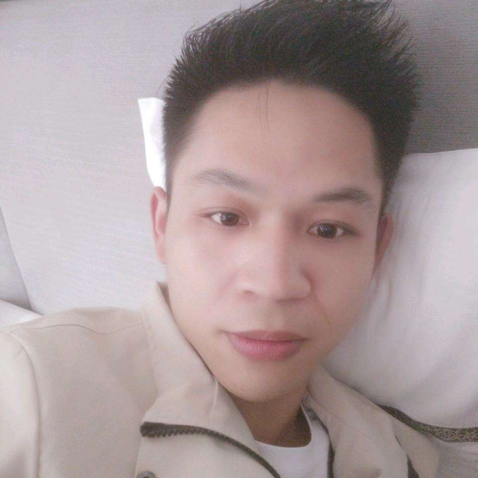 单纯小灰狼的照片