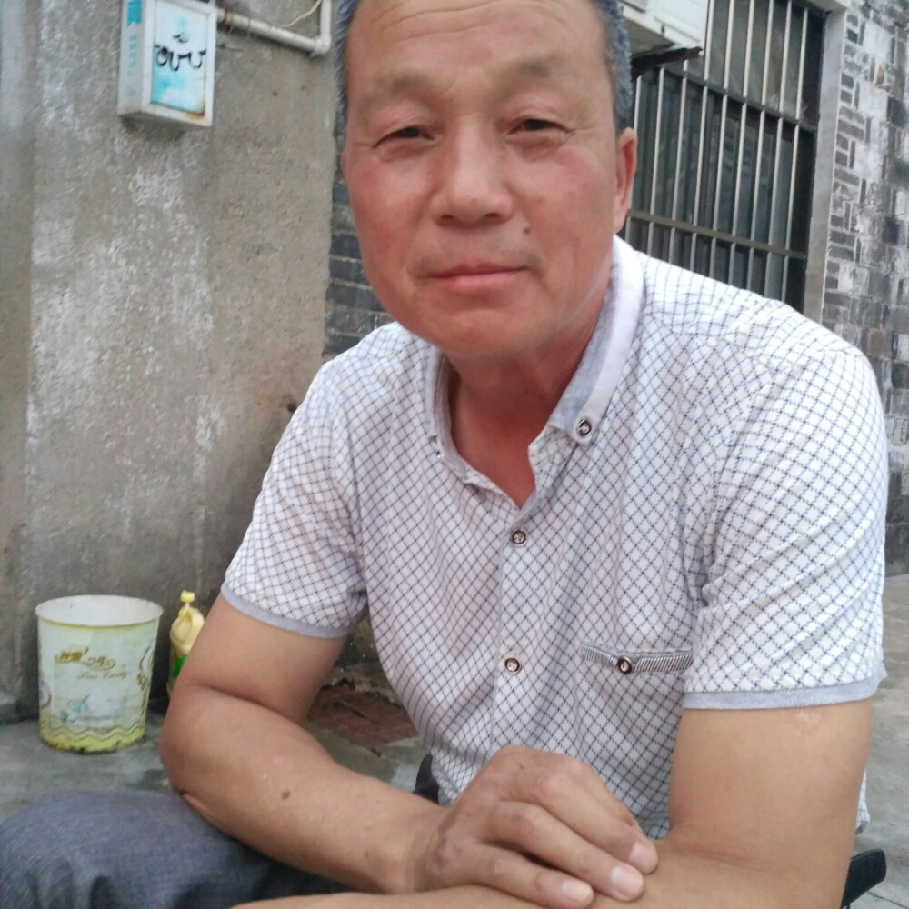 孙三的照片