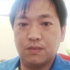 飘不落的叶子的照片