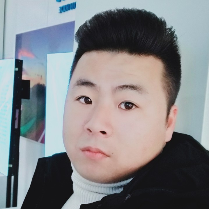 乌冬面苦恋腼腆的照片