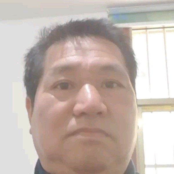 朴实回眸矜柔的照片