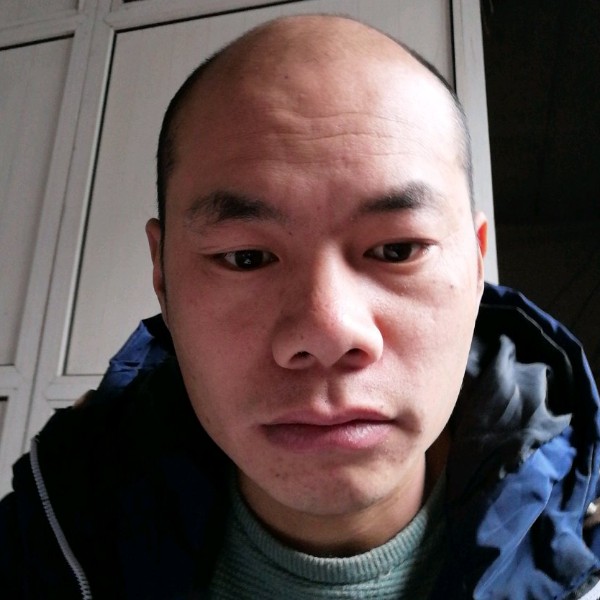 郝士锃的照片