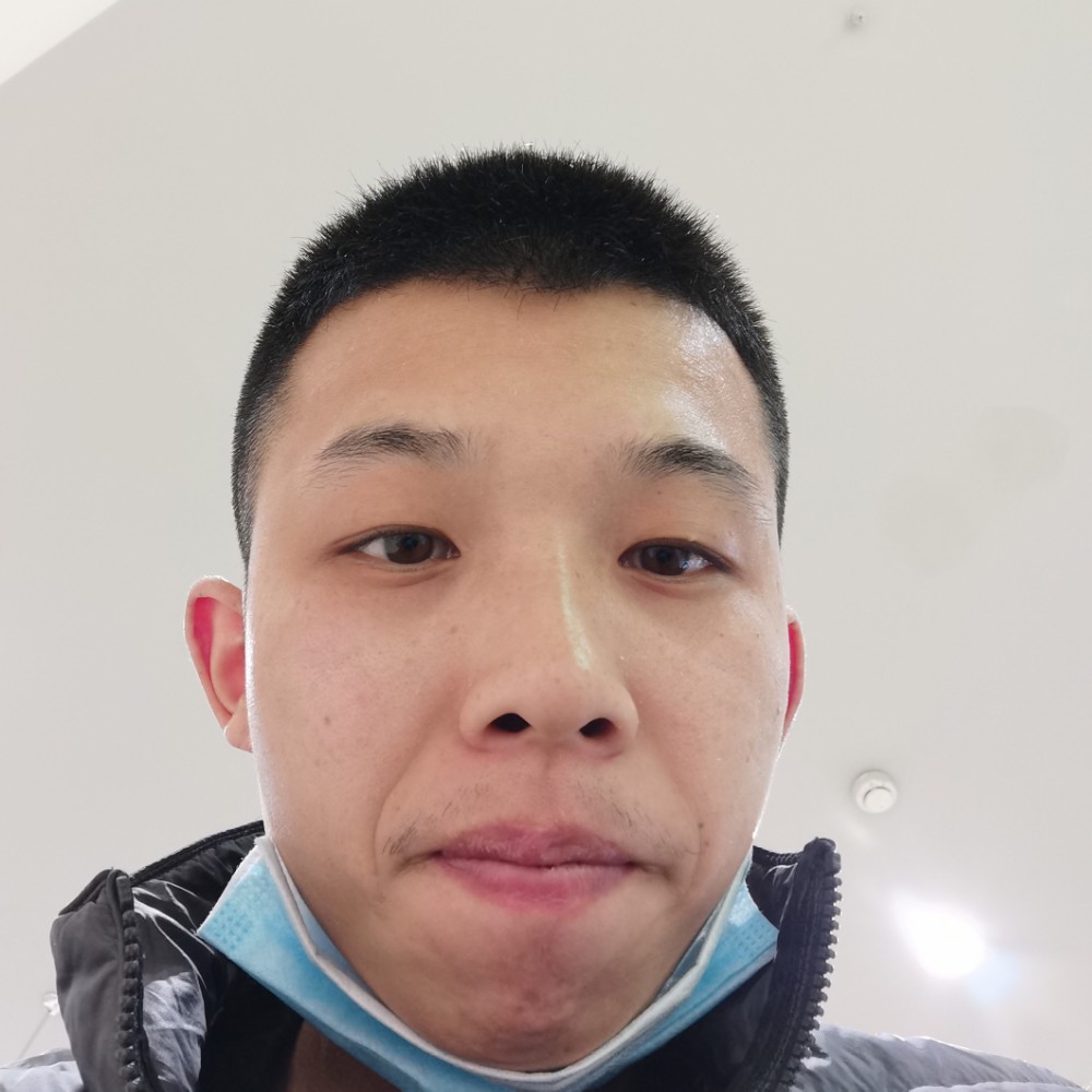 小馒头踢正直的照片