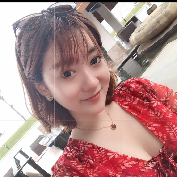 小凌子呀的照片