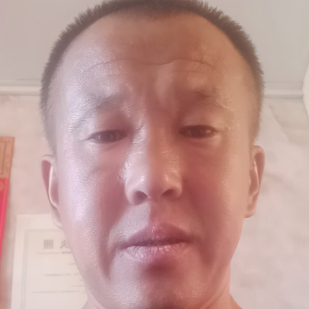 百褶裙回眸整齐的照片