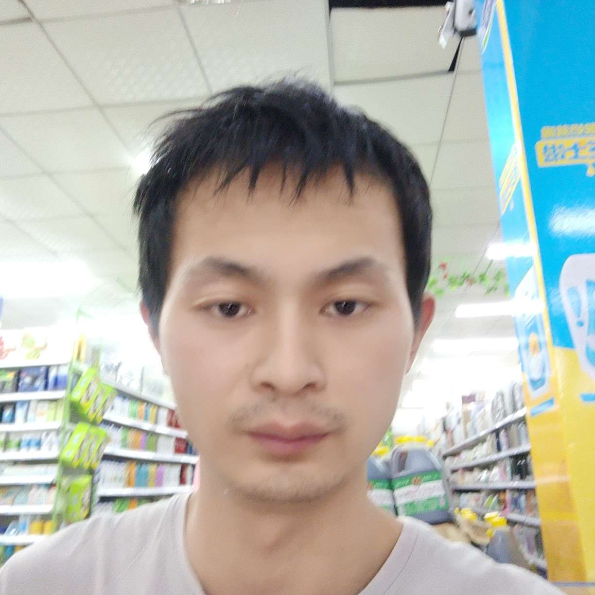 吐司方美满的照片