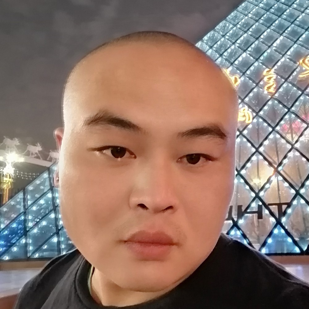 幻殇蹁跹听话的照片