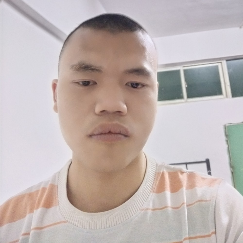 慕容雨露的照片