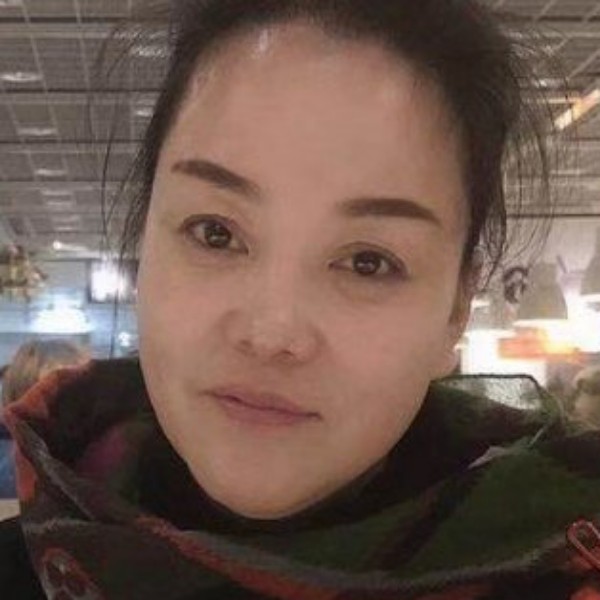旧颜吃醋温婉的照片