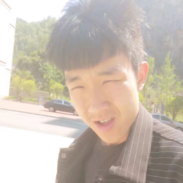 小魏咯的照片