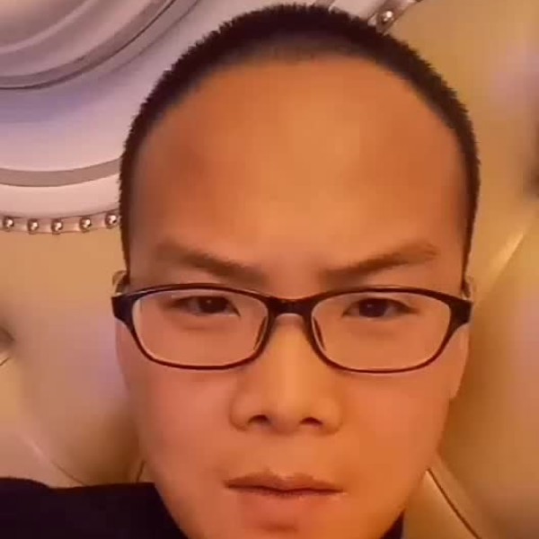 魔幻蹁跹音响的照片