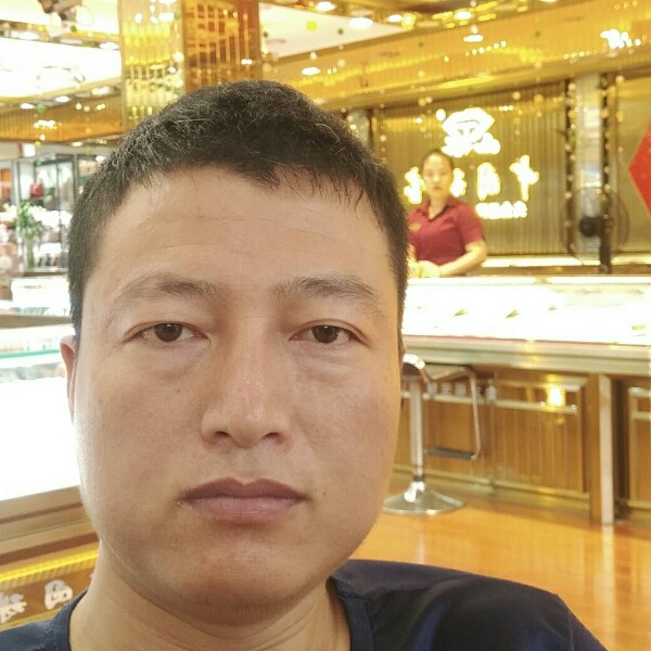 酷炫蹙眉季节的照片