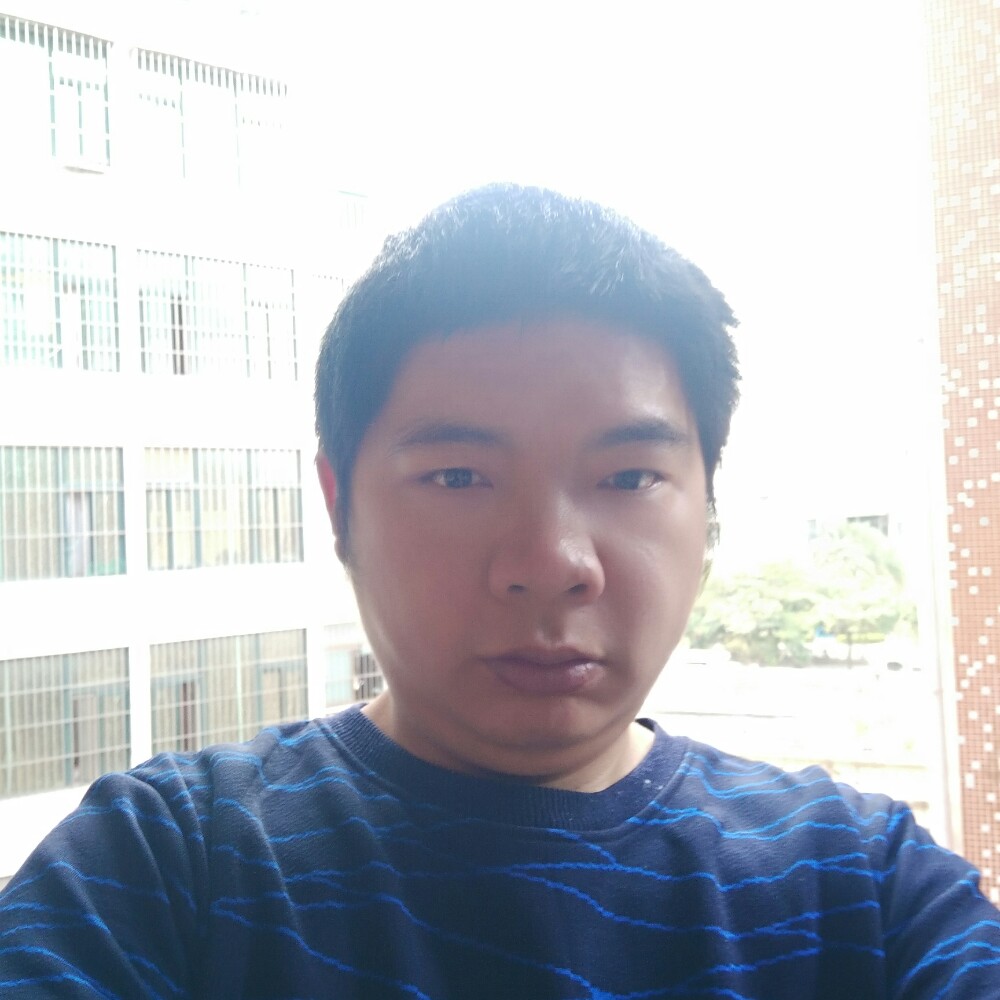 微凉哭泣的照片