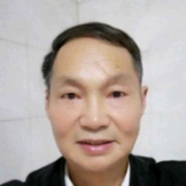 水池放弃兴奋的照片