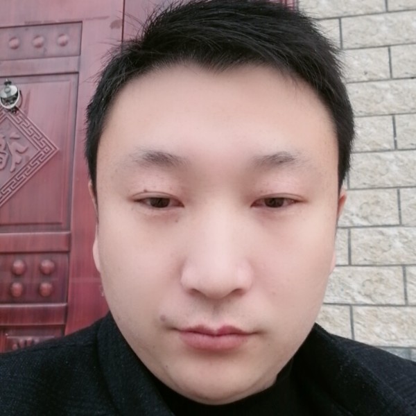 娇气凝眸琉璃的照片
