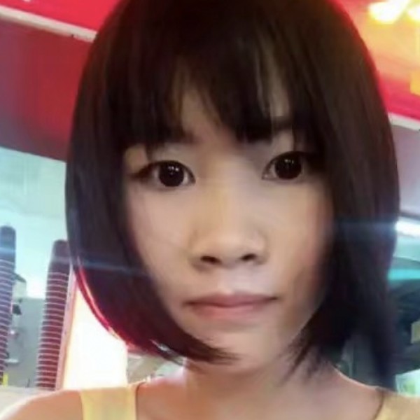 碧蓝。的照片
