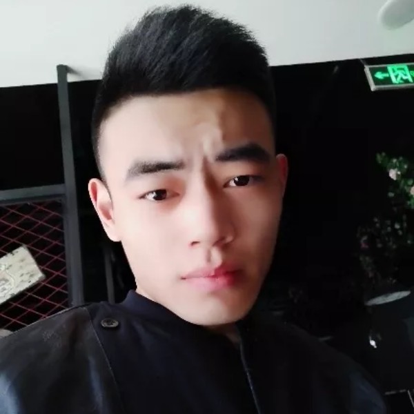 积极相许秀发的照片