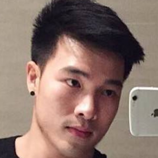 优美漫步过客的照片