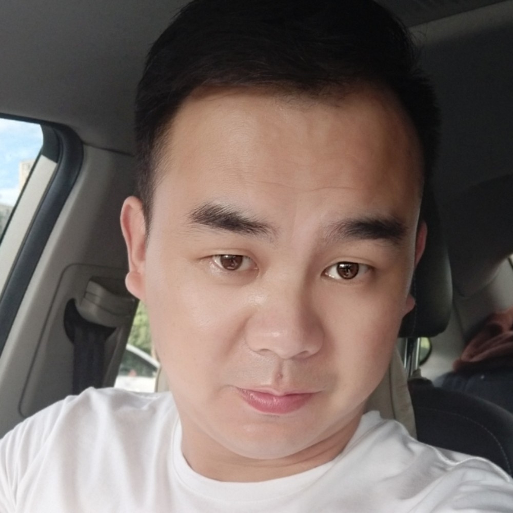 深拥炙热的照片