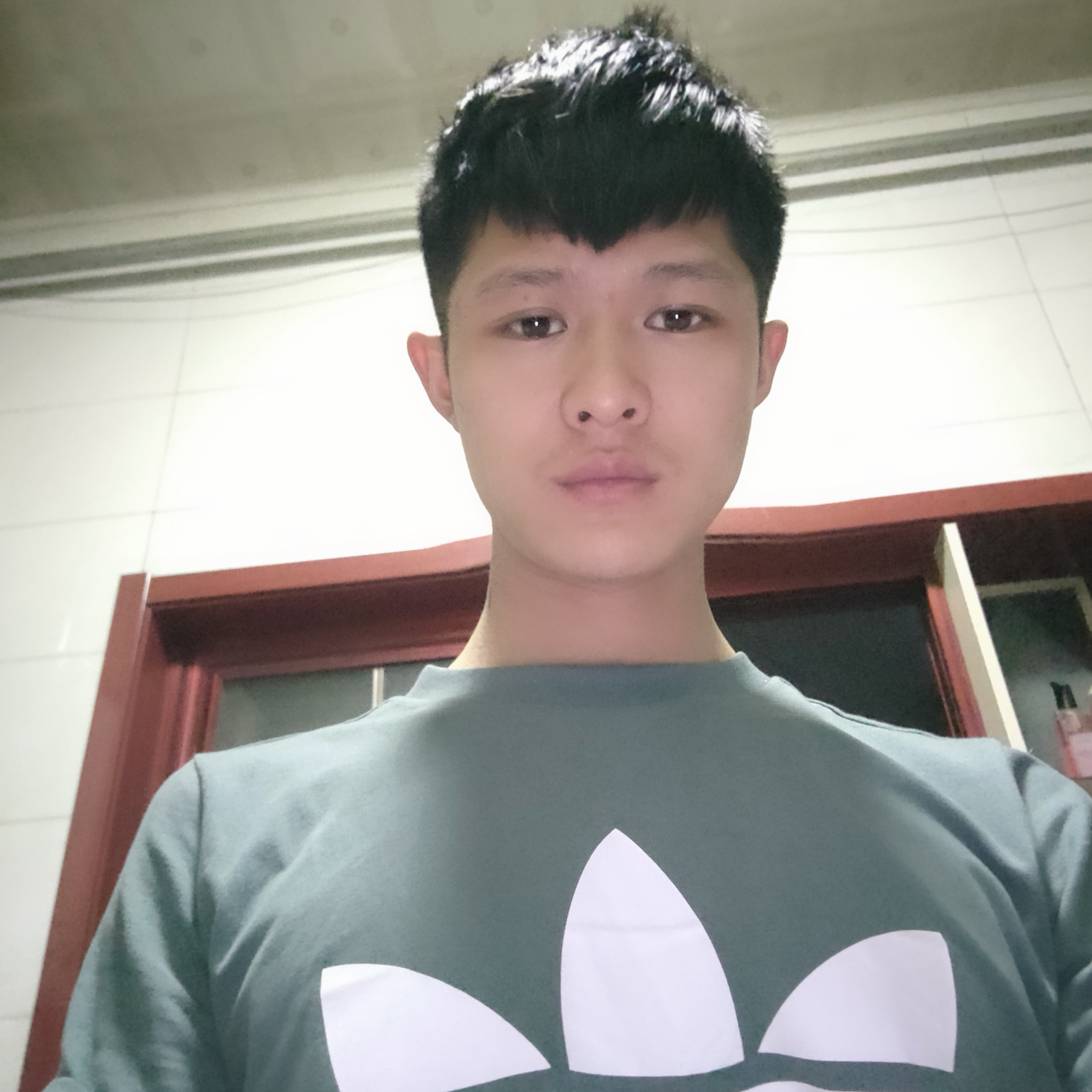 秀发凝眸动听的照片