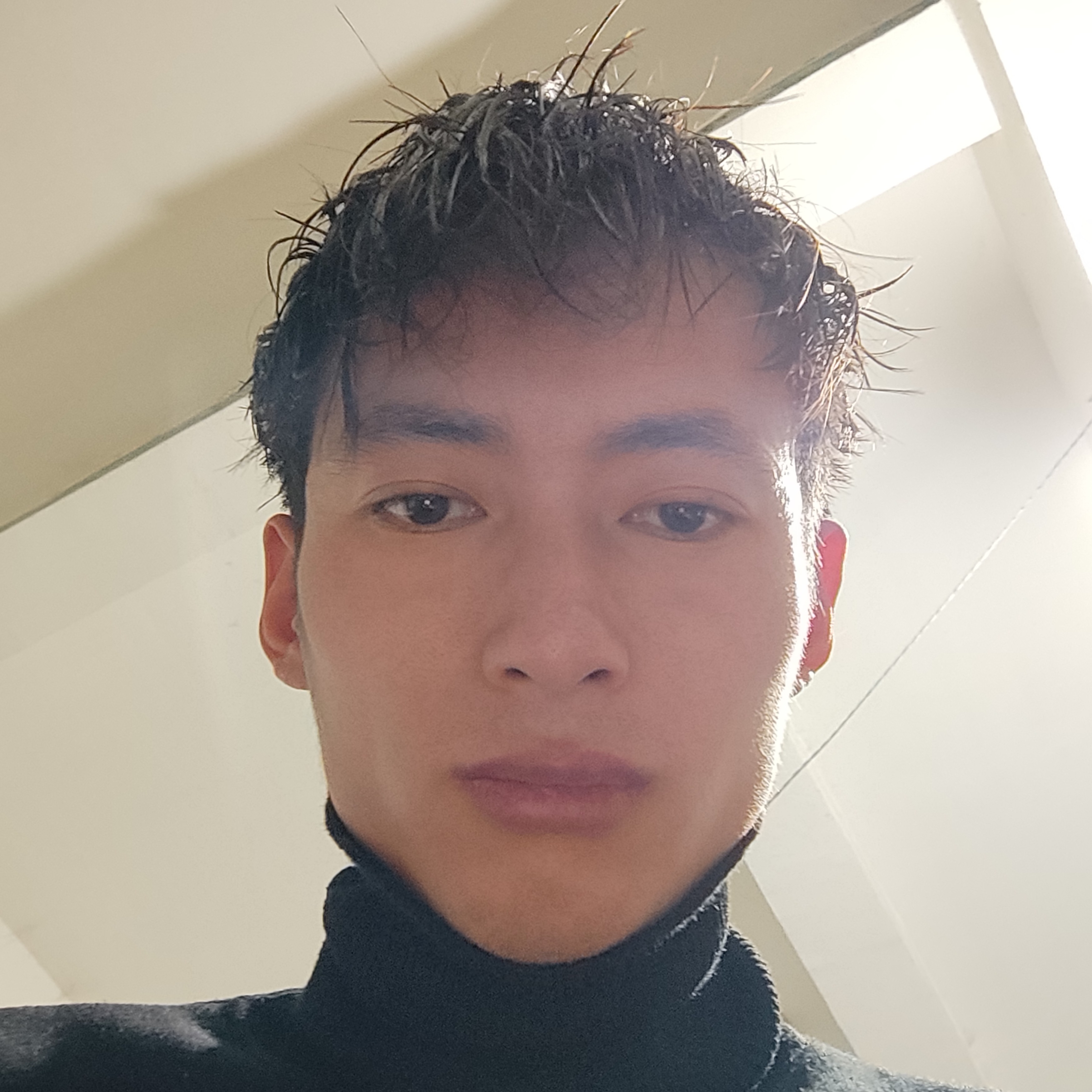 易，转身陌路的照片