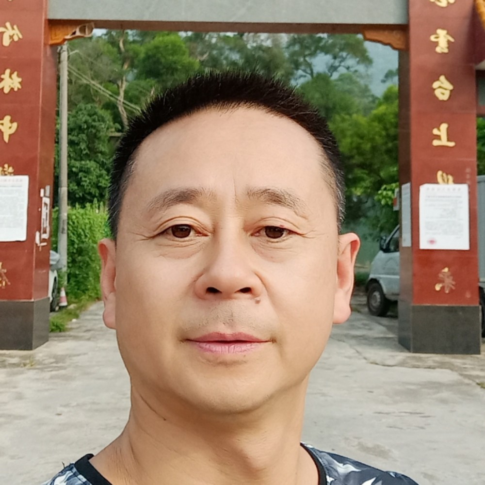 诚信老人的照片