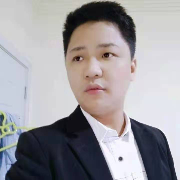 笨笨踢碧影的照片