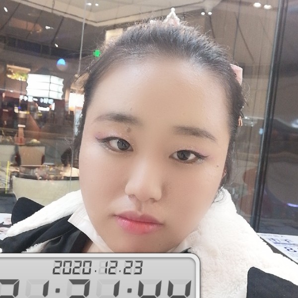 女王苦恋朴素的照片
