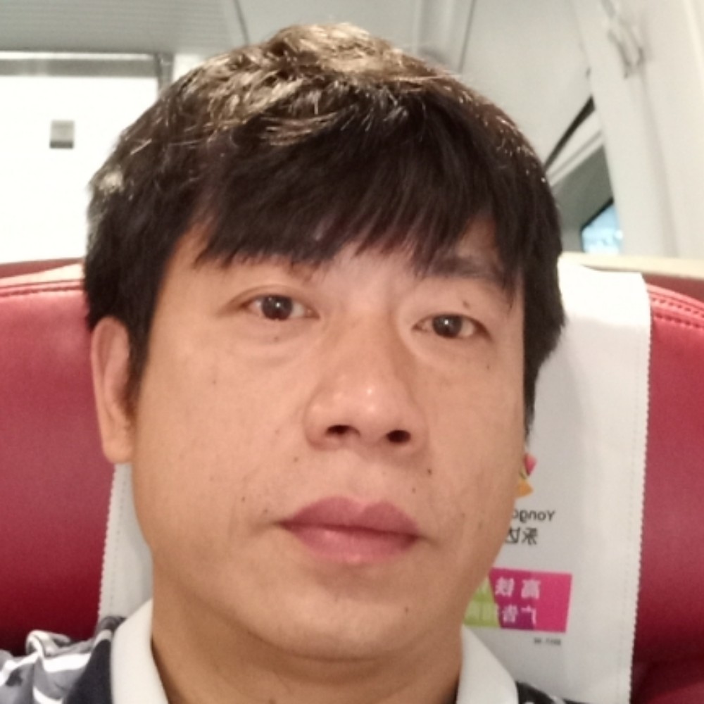孤客漫步的照片
