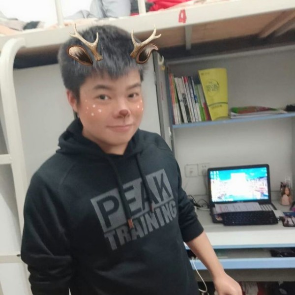 冷酷挽手过客的照片