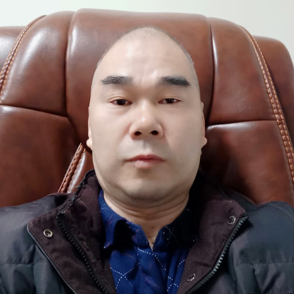 伍松平的照片