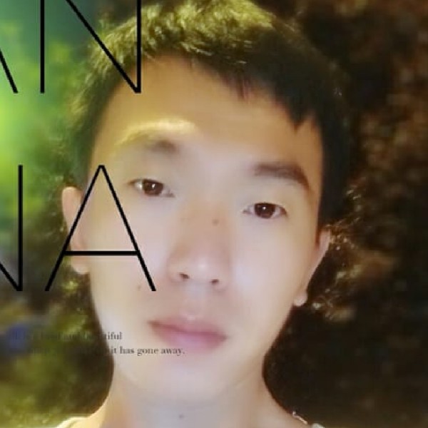 路过耳朵的忧伤丶的照片