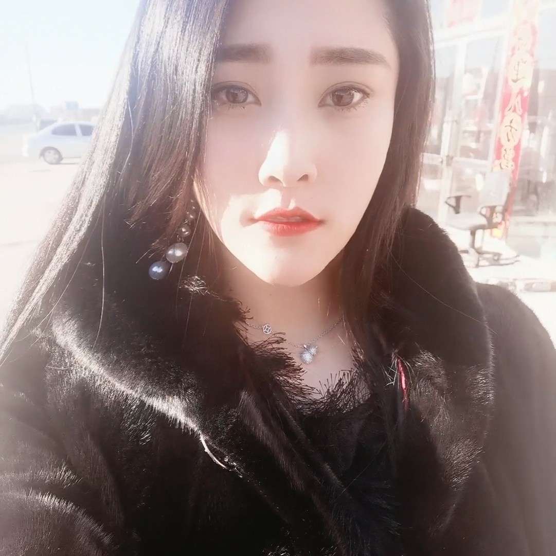 白冰芯的照片
