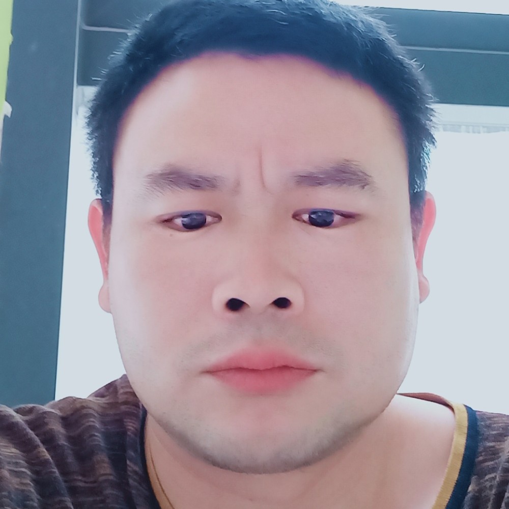 衬衫那无心的照片