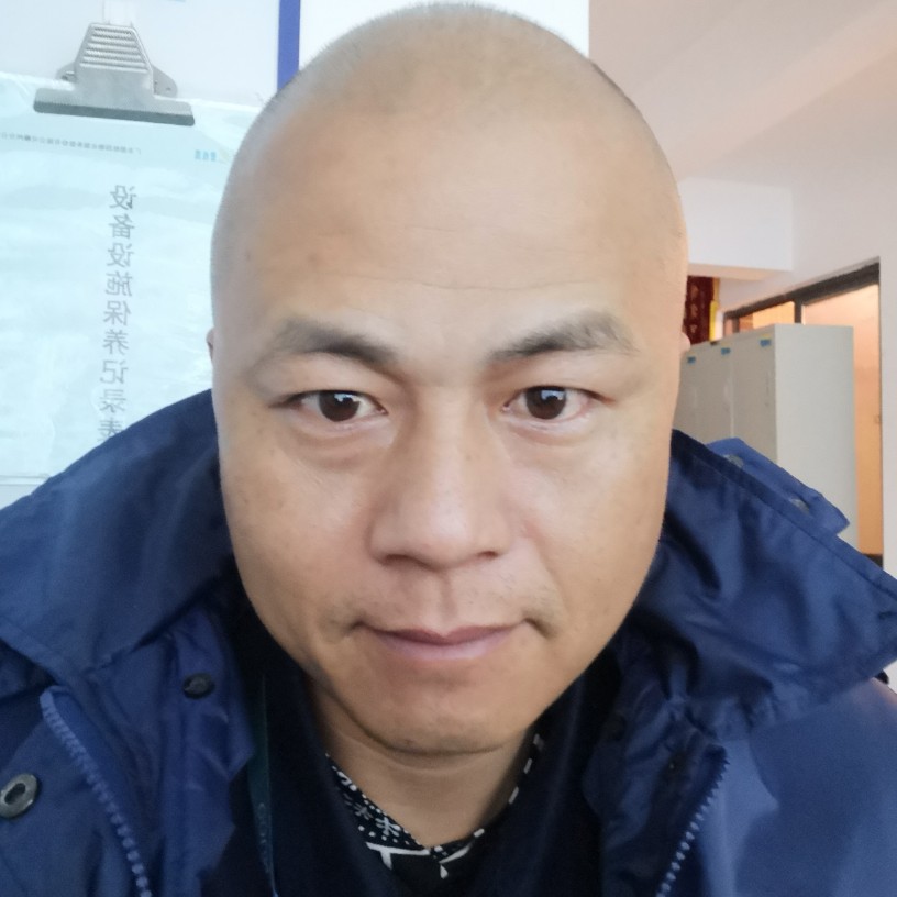 高山泉的照片