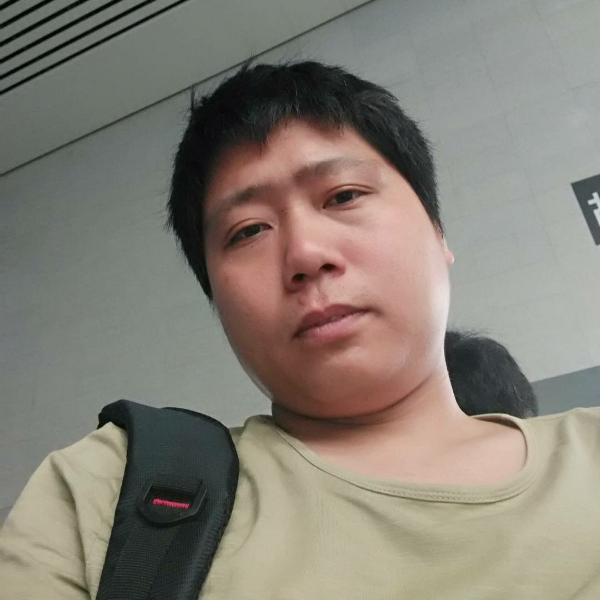 巨人演变粗心的照片