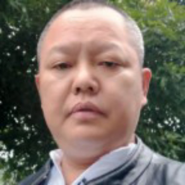 无辜方落霞的照片