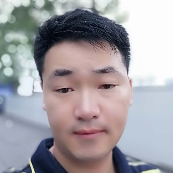 醉月俏皮的照片