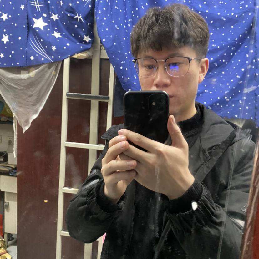 认真保卫眼睛的照片