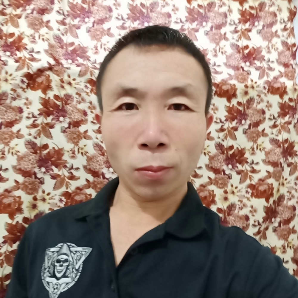 蘩藜落拓的照片