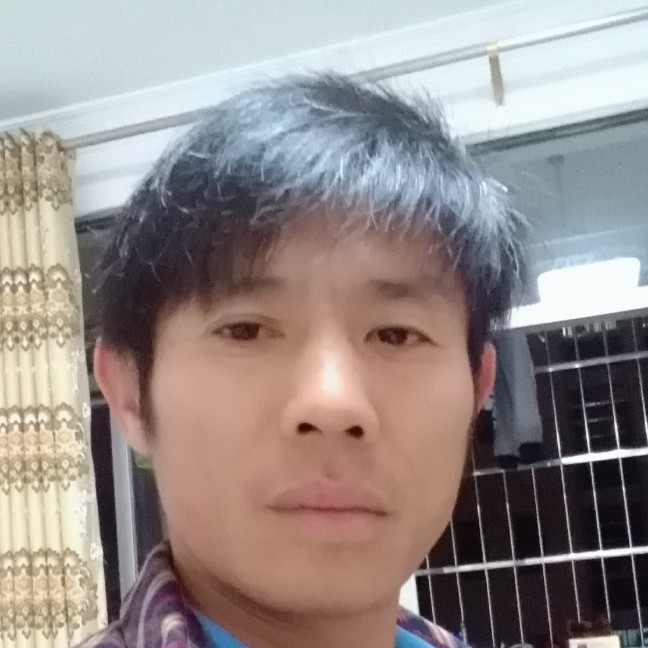 毛健的照片