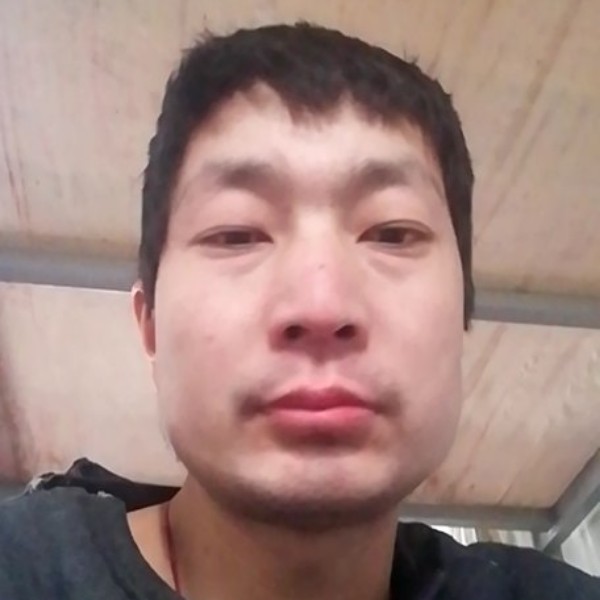 蓝色的白云的照片