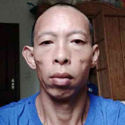 激情凝眸少女的照片