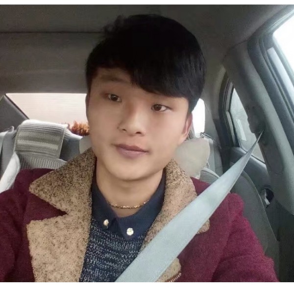 怕黑的若溪的照片