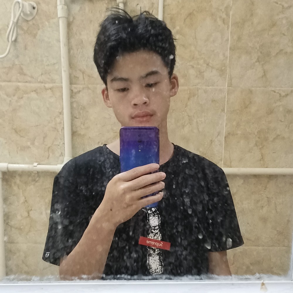 绿草打阔达的照片